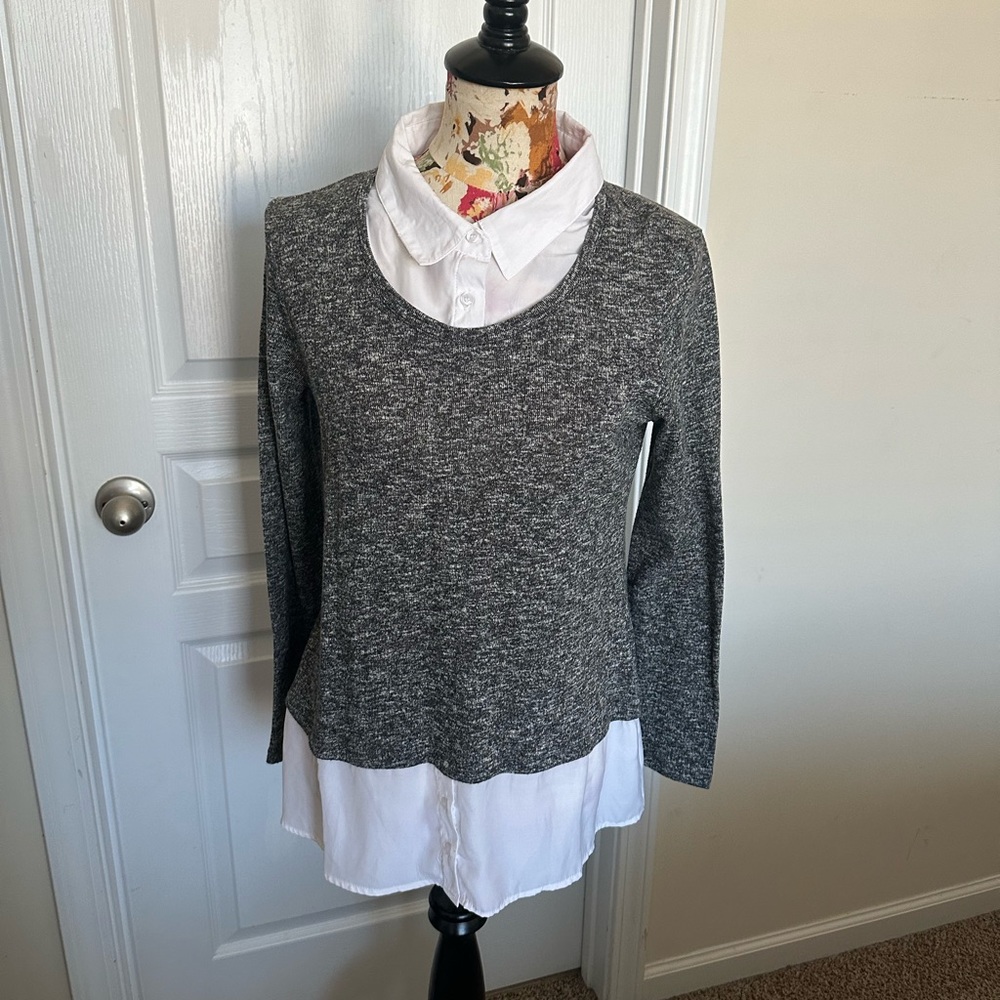 NY&CO - BLACK & WHITE V-NECK LAYERED SWEATER